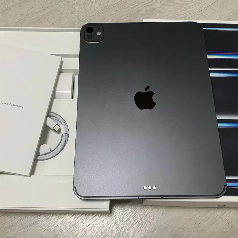 아이패드프로 M5 11인치 256GB 5G 셀룰러 신품급