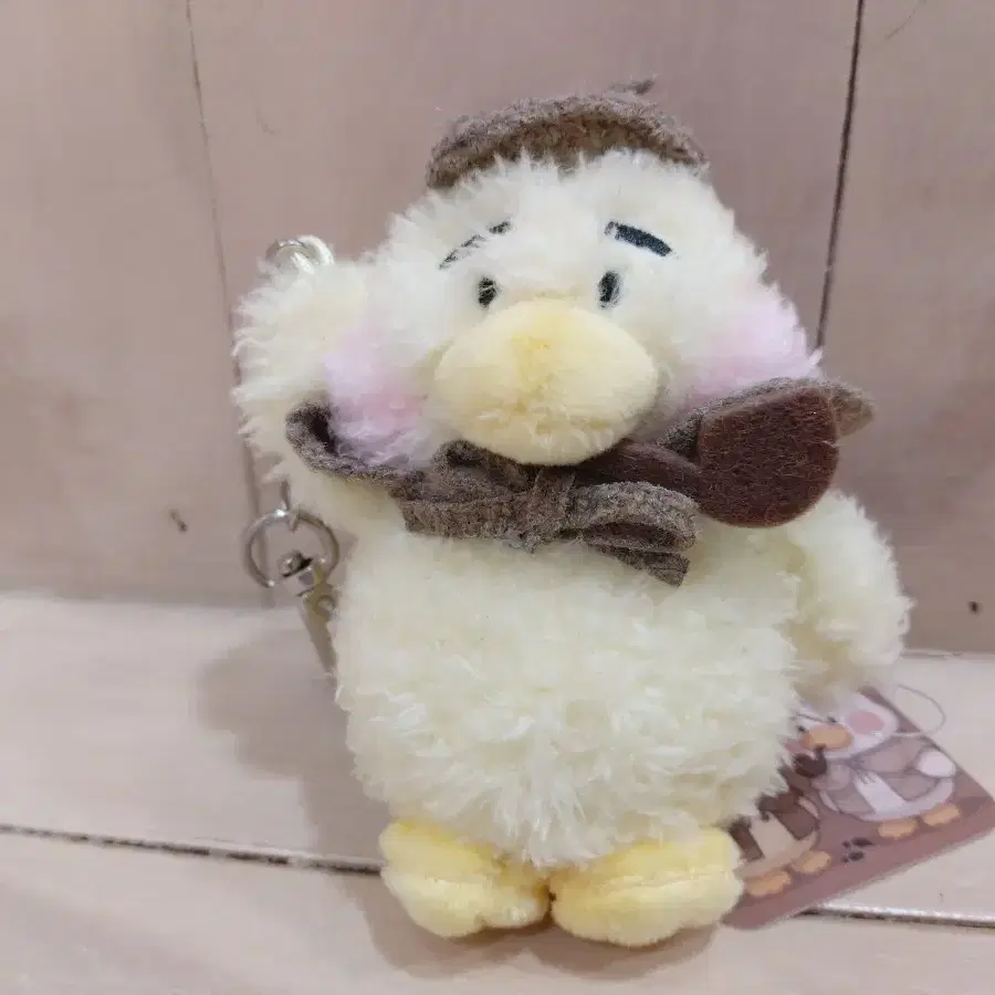 탐정 덕키 오리 인형 키링 8cm