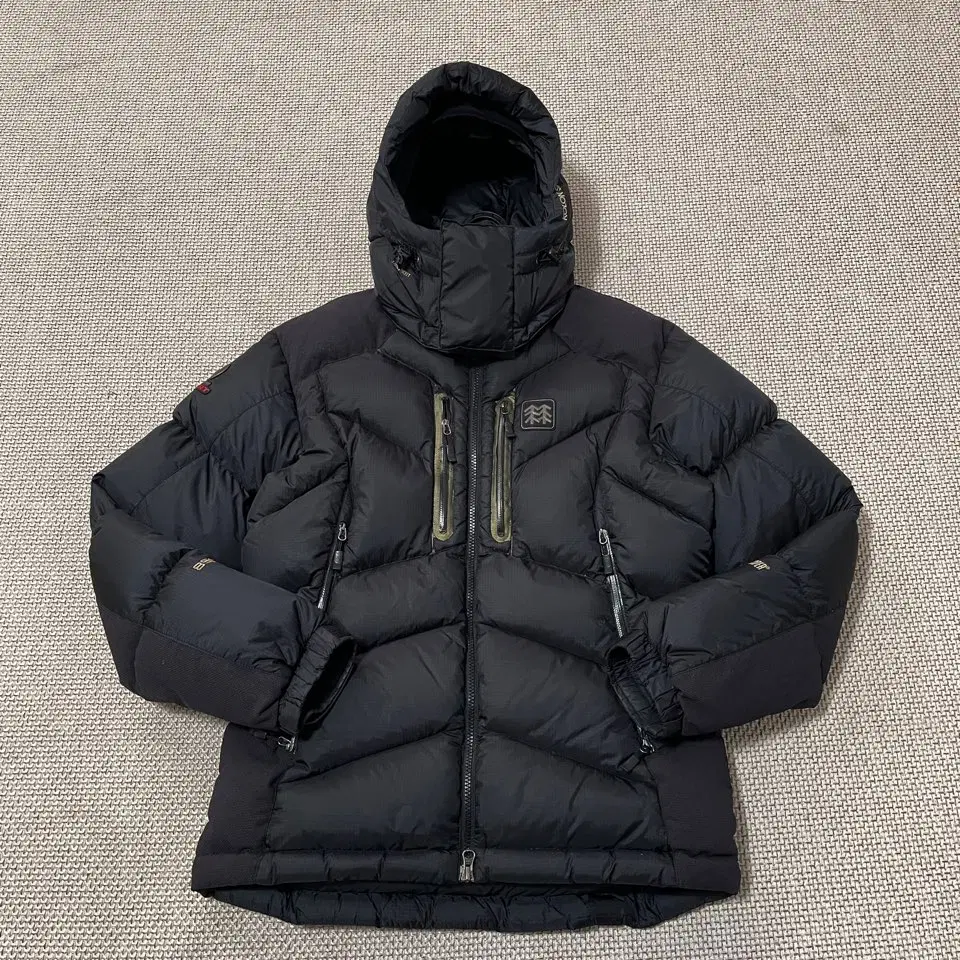 M 코오롱 헤스티아 패딩 B.6226