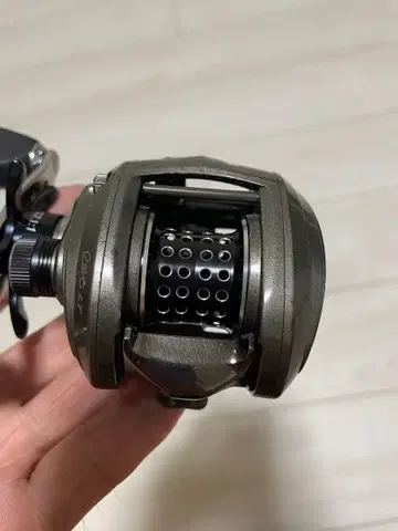 Abu Garcia Revo LT 베이트 낚시릴