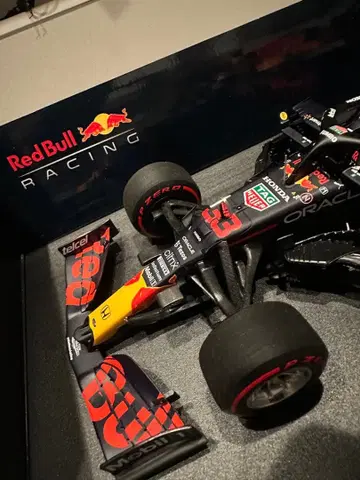 1/18 RB16B #33 페르스타펜 네덜란드 GP 우승 2021