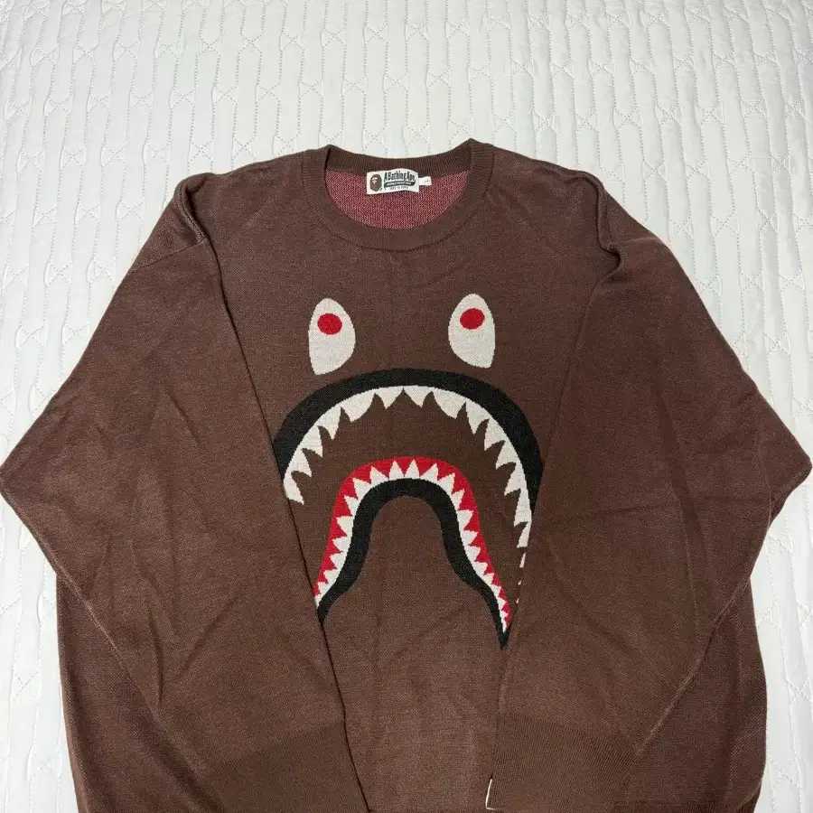 베이프 샤크 니트 (L SIZE)