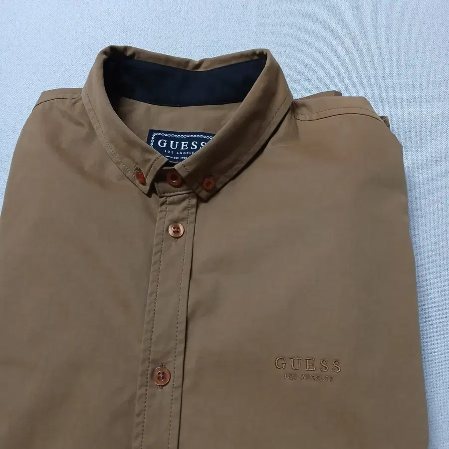 GUESS 게스 로고 셔츠 원단 좋음