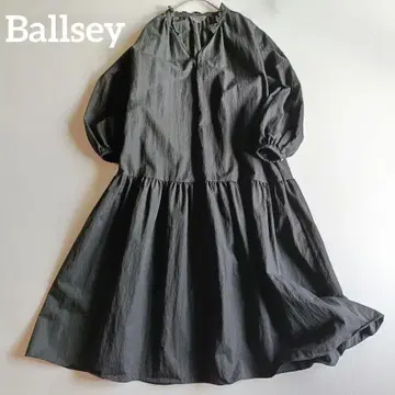 새상품급 최근 BALLSEY 키넥 퍼프 슬리브 원피스 블랙 36