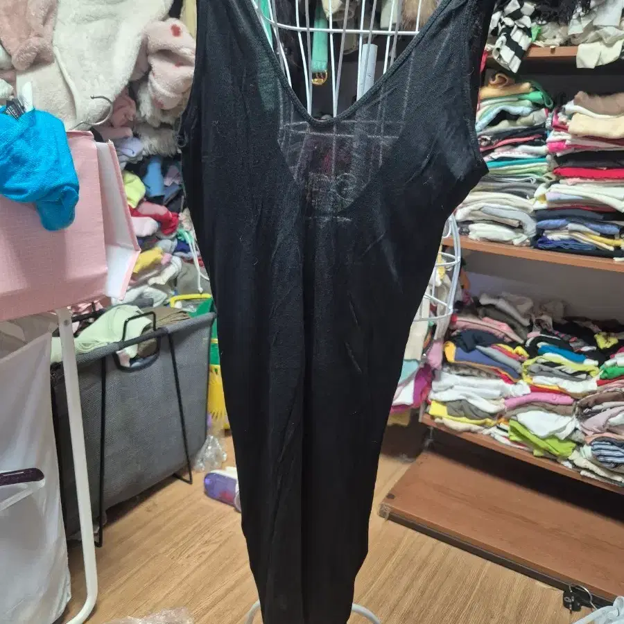 알렉산더왕 브이넥 민소매 미니원피스 블랙