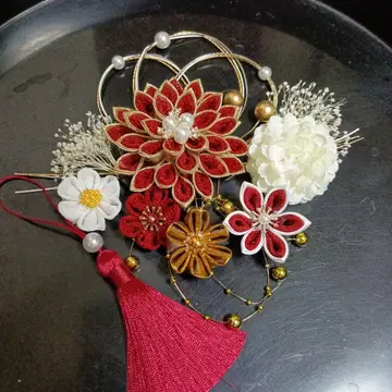 츠마미자이쿠 머리 장식 크림슨 컬러 성인식, 결혼식, 졸업식