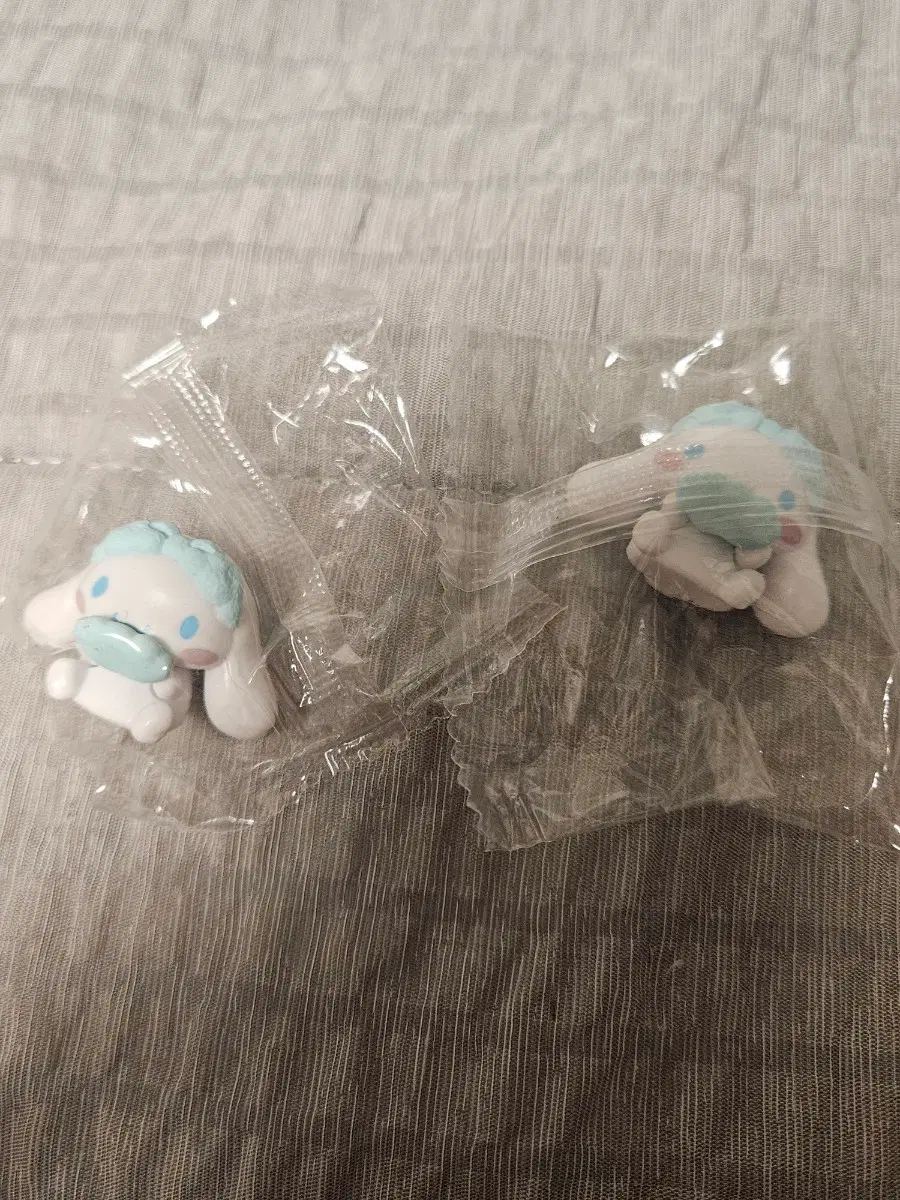 산리오 쉬는날 가챠 시나모롤