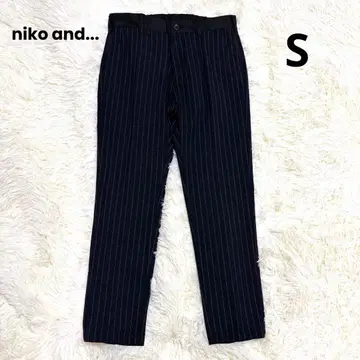 [택 포함 새상품] niko and - 테이퍼드 팬츠 S 핀스트라이프