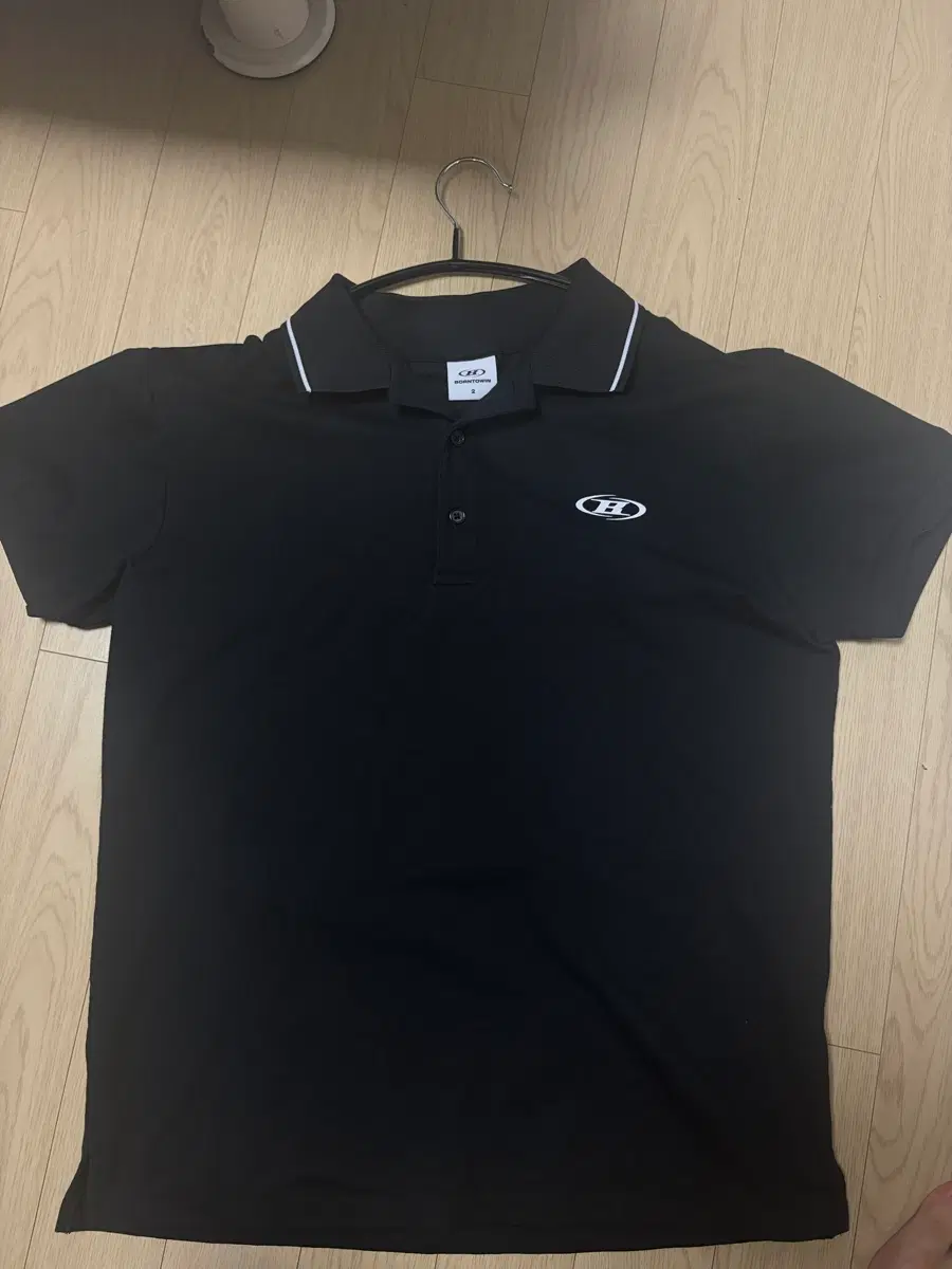 본투윈 MUSCLE FIT COLLAR T-SHIRTS