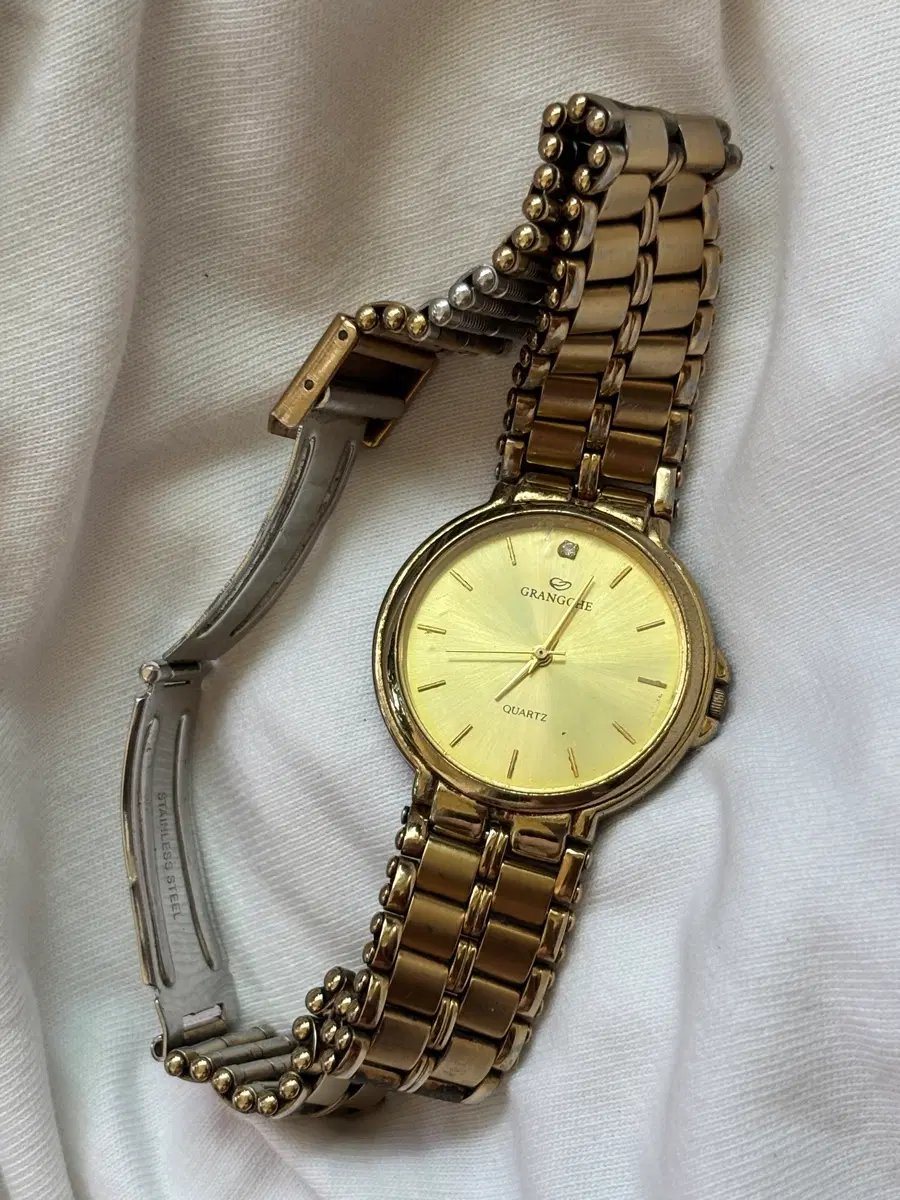 vintage metal granche quartz watch