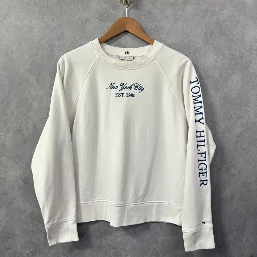 타미힐피거 여성 맨투맨 S