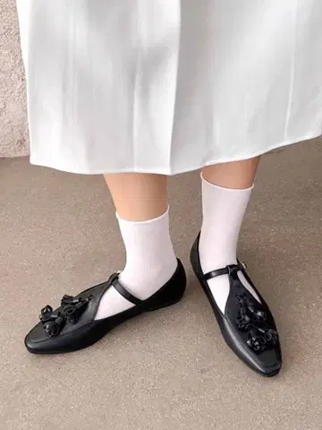 태슬 장식 블랙 천연 가죽 스트랩 펌프스 메리 제인 23cm