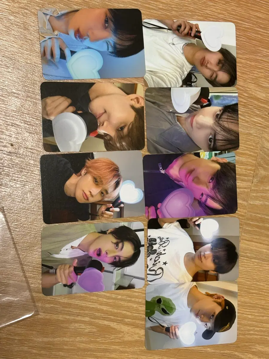 더보이즈 응원봉 포카 상연 제이콥 영훈 현재 주연 케빈 뉴 큐 선우 에릭