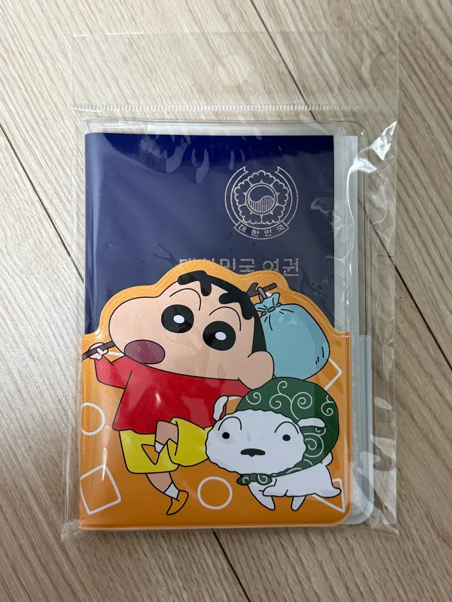 [미개봉 새상품] 짱구는 못말려 짱구&흰둥이 여권 케이스 / 여권 커버
