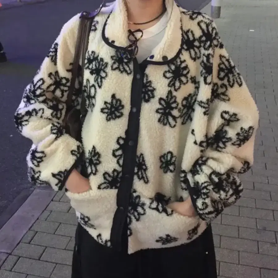 모디무드 꽃 리버시블 뽀글이 후리스
