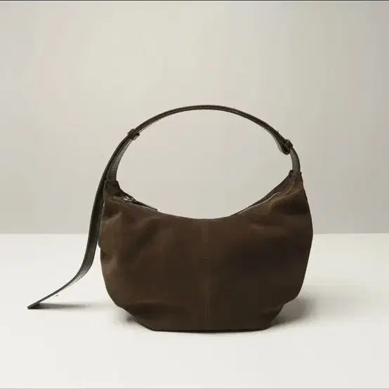낫띵리튼 호보백 브라운