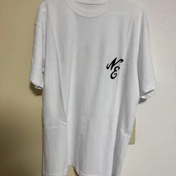 New Era 티셔츠