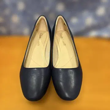 미사용 새상품* [Clarks] 클락스 펌프스 네이비 컬러 24.5~25.0