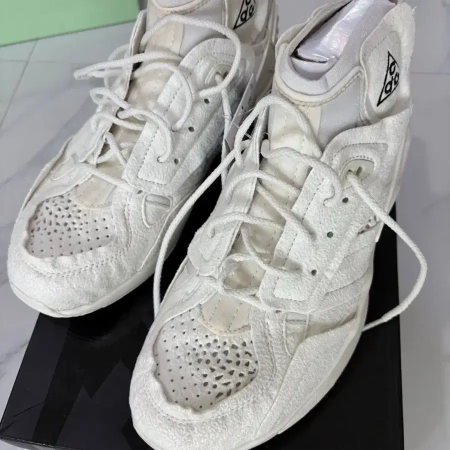 나이키 x 꼼데가르송 옴므 플러스 에어 모와브 새상품