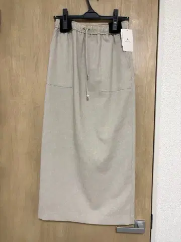 새상품 그린 라벨 릴랙싱 슬라브 옥스 스커트