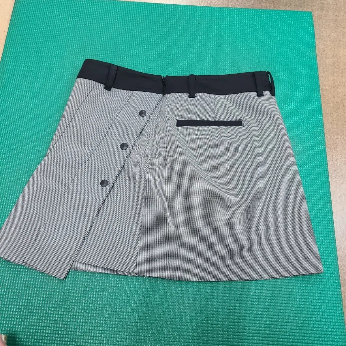 callaway 체크 패턴 랩 스커트