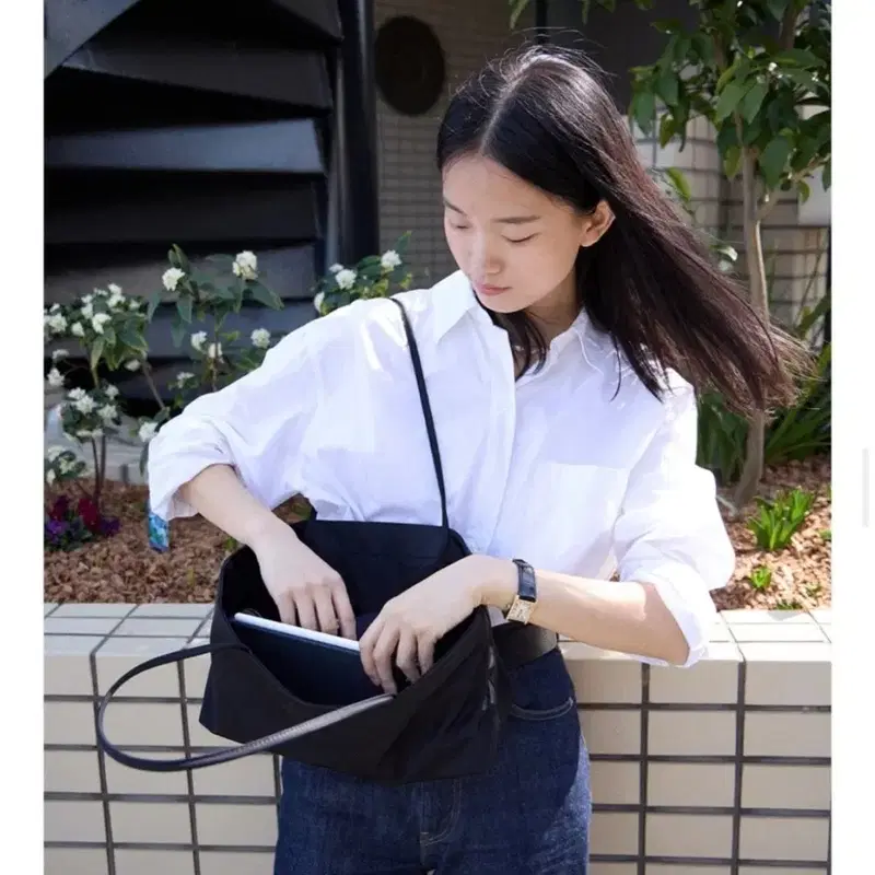 차정원 김나영백 아밤 AVAM 나일론 바게트 쇼퍼백 블랙 숄더백
