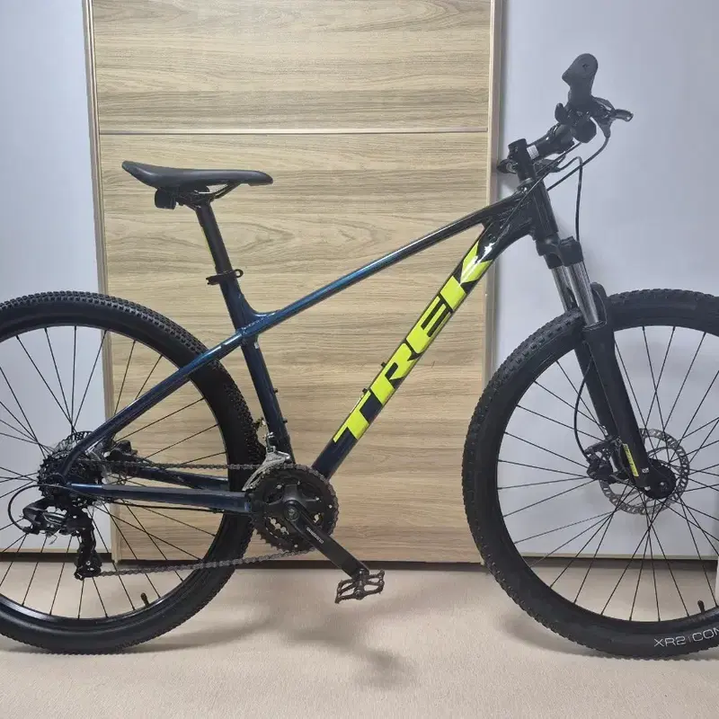 2021년형 트렉 마린 5 (Trek Marlin 5) 다크 아쿠아틱/트렉 블랙 MTB 자전거