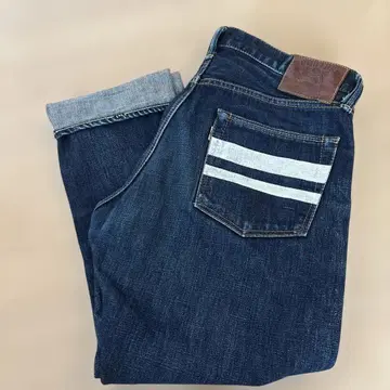 모모타로 진즈 출진 라벨 스트레이트 데님