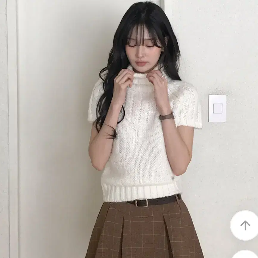 여리여리 폴라 반팔 여름 니트