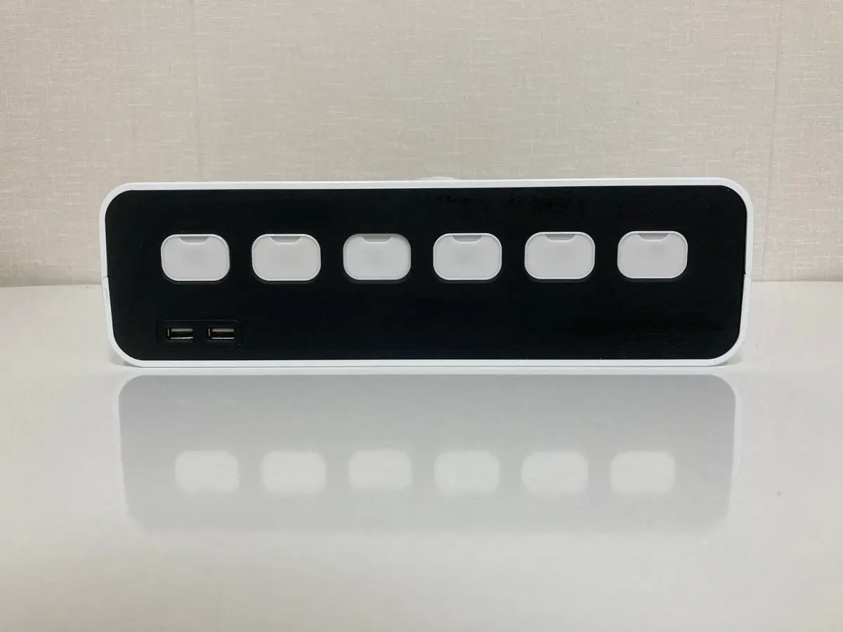 에이블루 박스탭 전선정리함 멀티탭 개별 스위치 USB 충전형 AB500