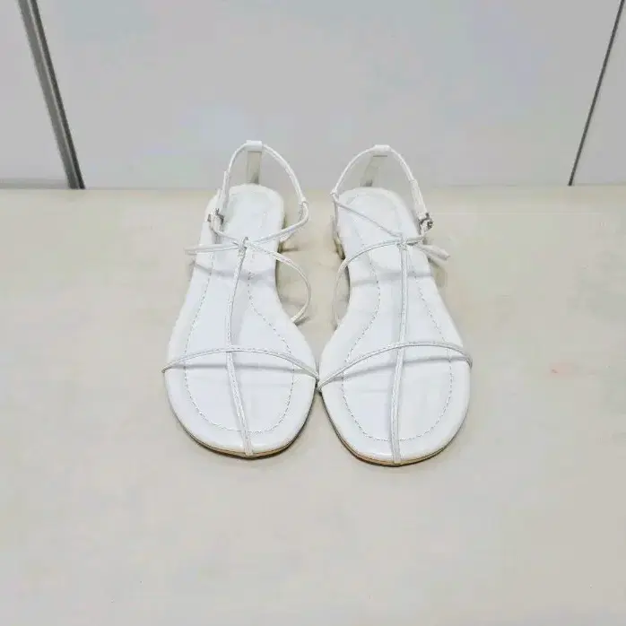 245 끈샌들 새상품