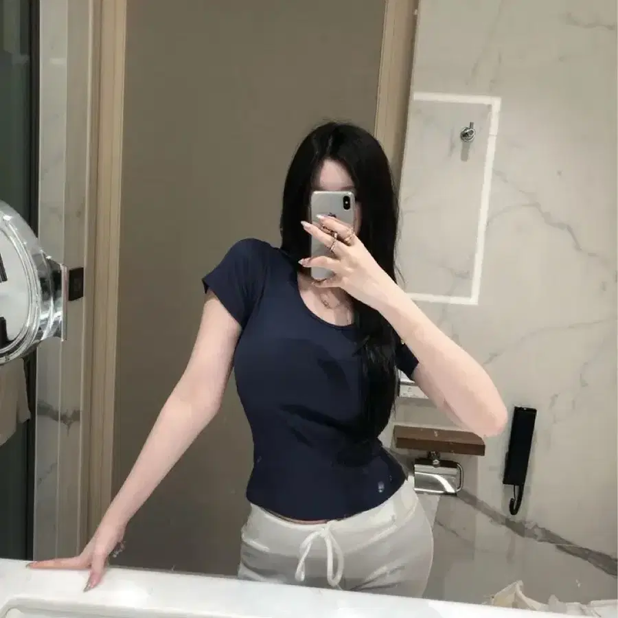 [목쪼임x 쪼임없는 부들 브이넥 반팔 울 캡소매 기본 레이어드티
