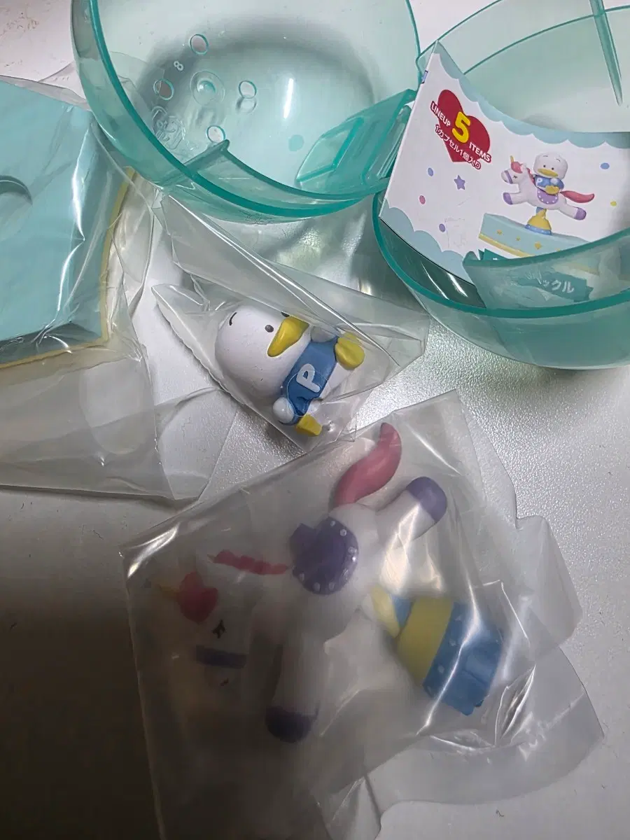 마론쿠림 산리오 회전목마 가챠 피규어 페클 (새상품)