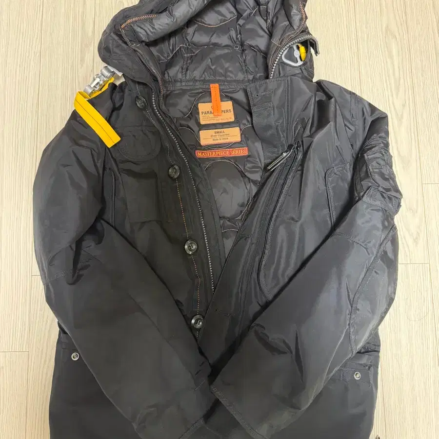 파라점퍼스 코디악22fw