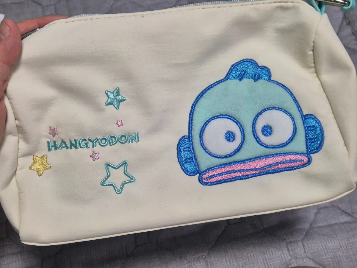한교동 숄더백