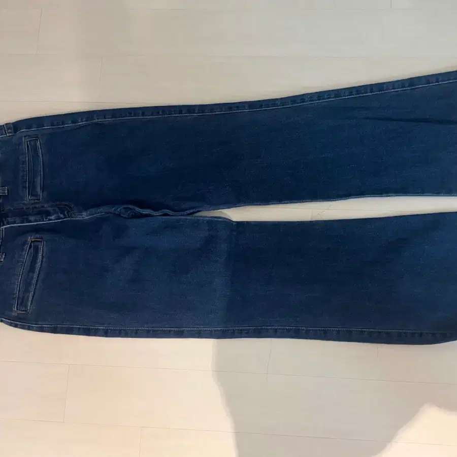 청바지 부츠컷