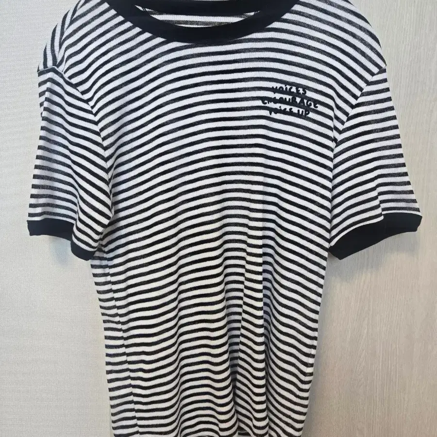 보브 VOV 스트라이프 반팔 니트