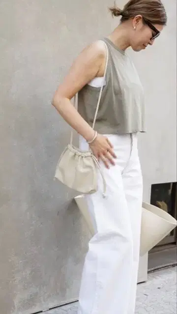 deuxieme classe [CELERI/셀리] 가죽 파우치