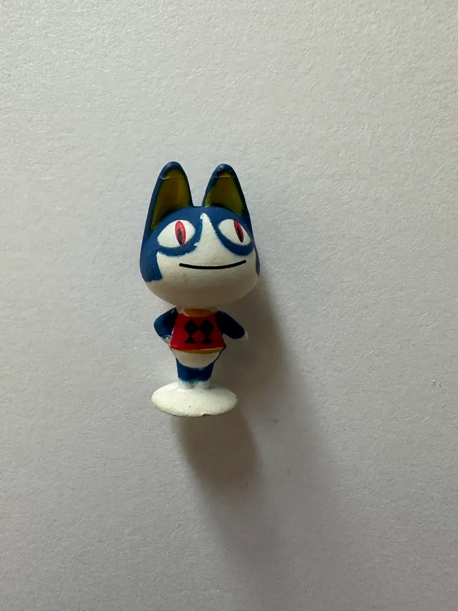 동물의숲 피규어 낯선고양이