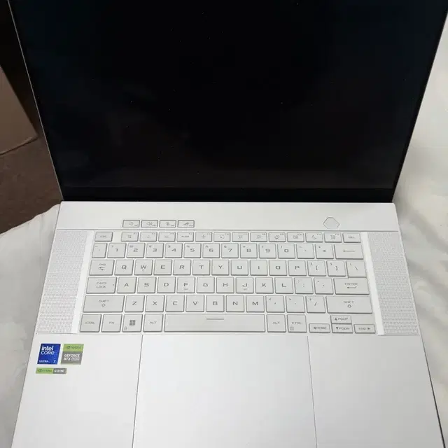 ASUS ROG Zephyrus 제피러스 G16 게이밍 노트북