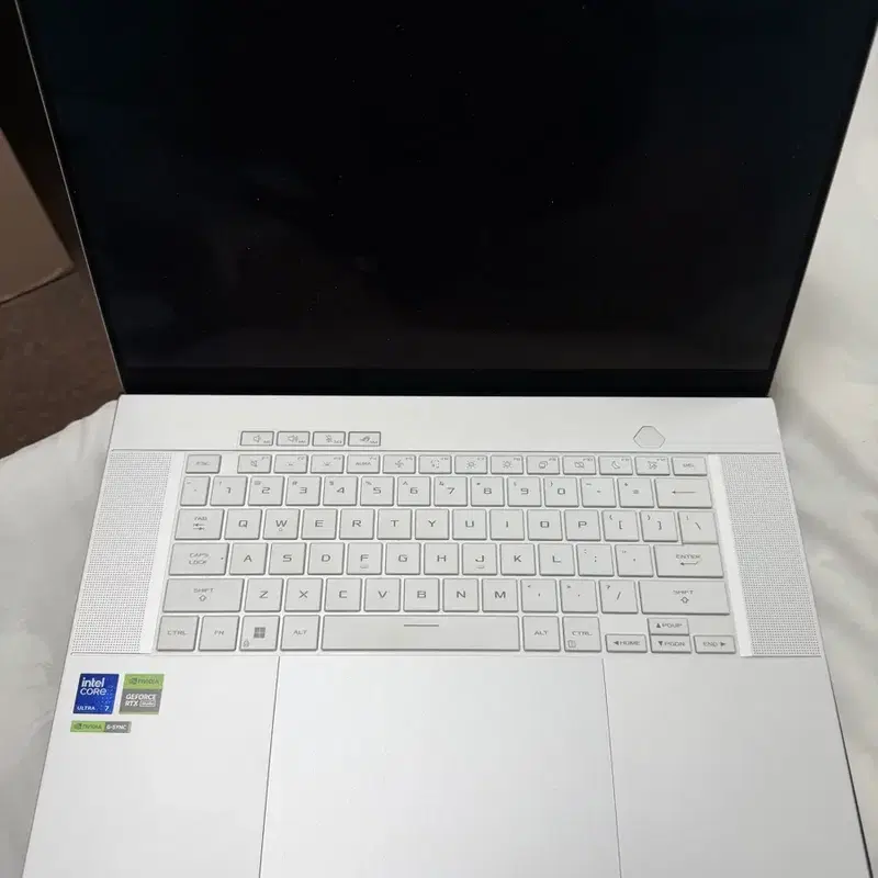 ASUS ROG Zephyrus 제피러스 G16 게이밍 노트북