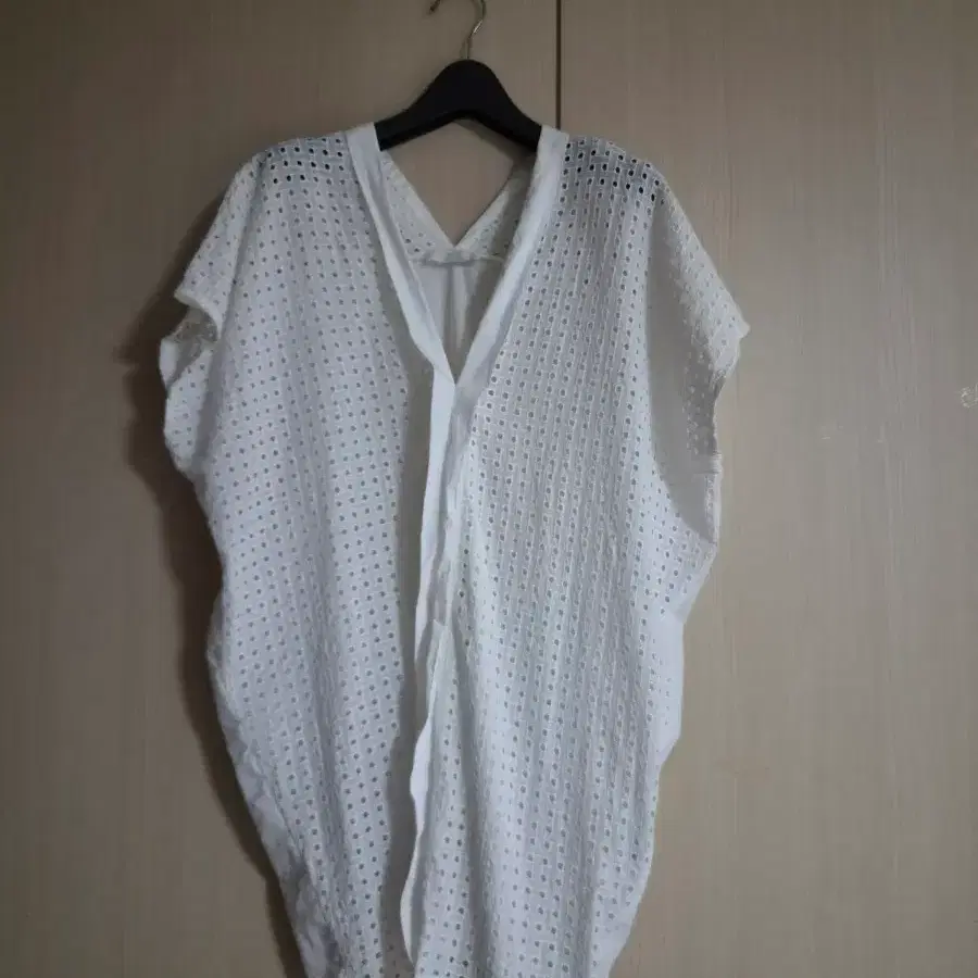 에이비에프지 화이트 면 여름 블라우스 66사이즈 전후