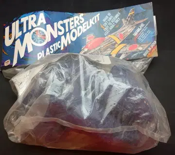 웨이브/wave ULTRA MONSTERS PLASTIC MODELKIT 우주괴수 제튼