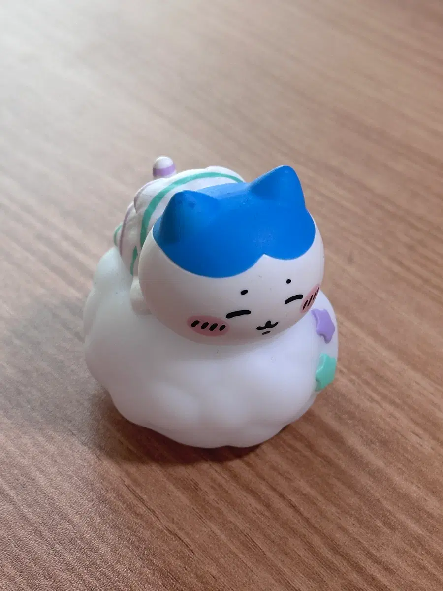 먼작귀 하치와레 구름 위 가챠 무드등 라이트