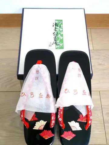 [ 미사용품 ] 특선 칠기 일본 나막신 부채 패턴 꽃신 꽃 장식 앤티크