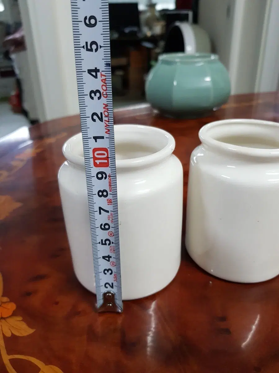 외사기도자기2점