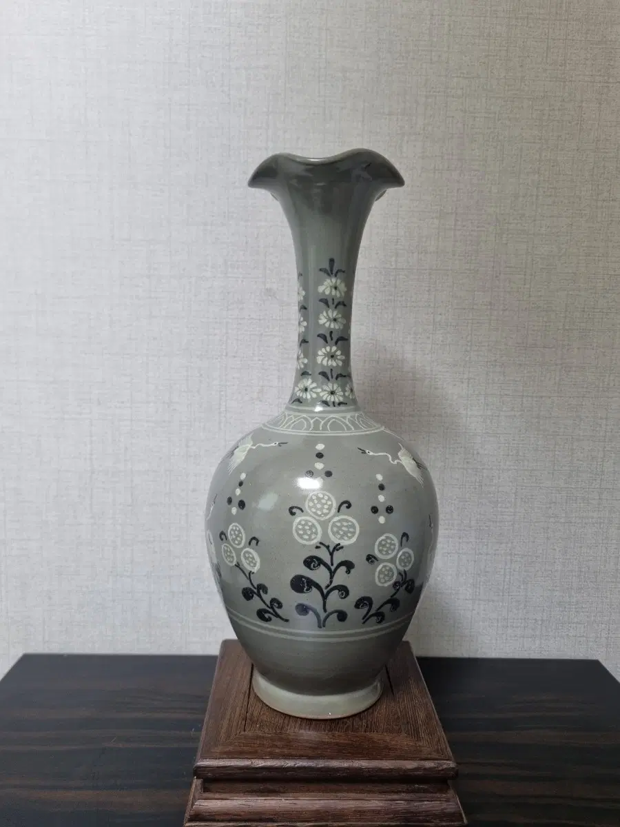 [개성 도자기] 청자 상감 학접초화문 긴목병