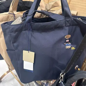 랄프 로렌 폴로베어 토트백 네이비입니다.