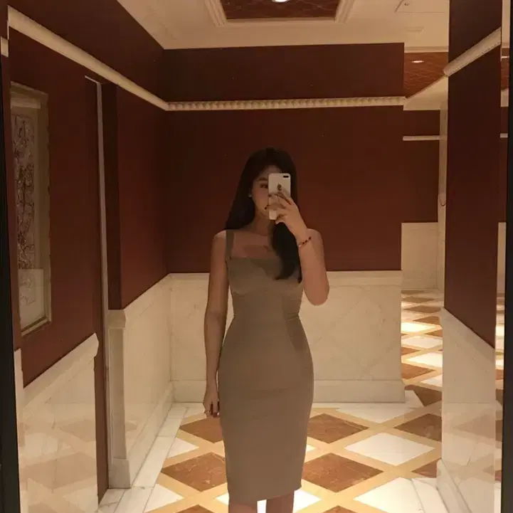 곽지희 모니카 드레스