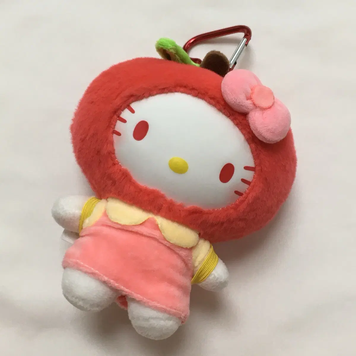 산리오 헬로키티 사과인형 키링